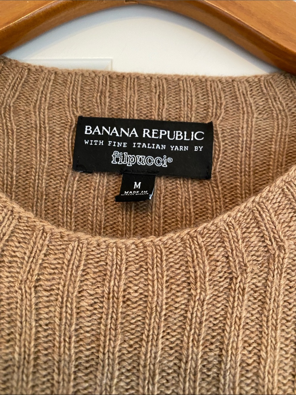 Banana Republic Ribbed Scoopneck Sweater in Camel - Picture 2 of 8